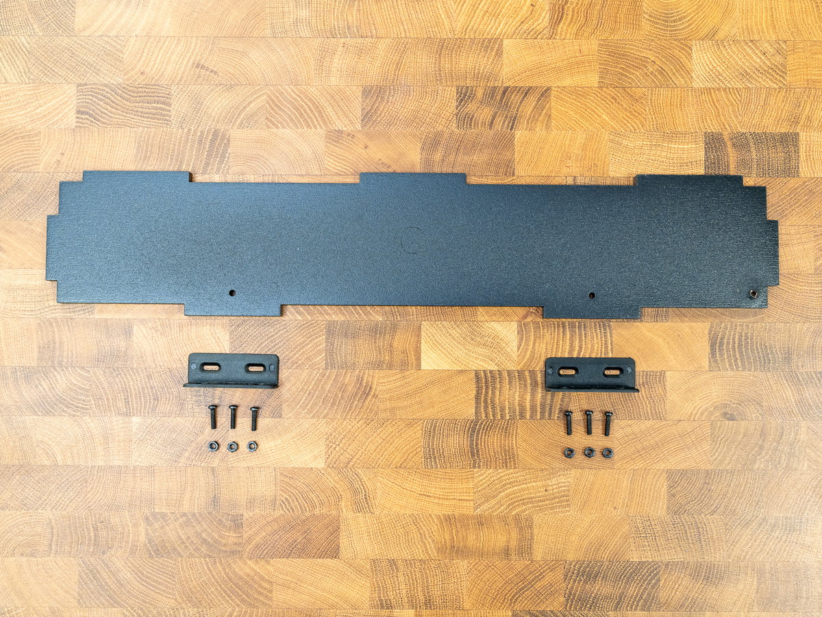 Panel C with two L-shaped brackets and M3 fixings