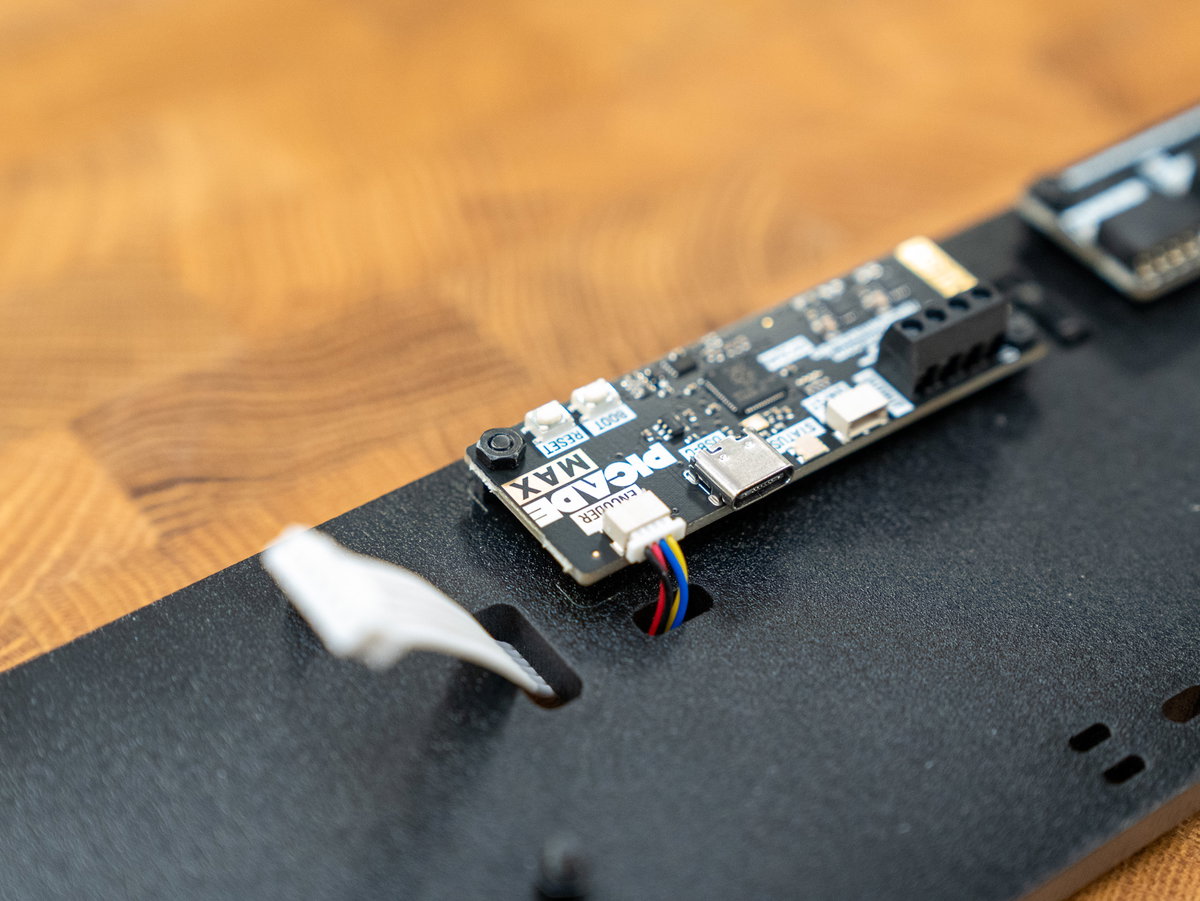 Qw/ST cable connected to the Encoder socket on the USB Audio board