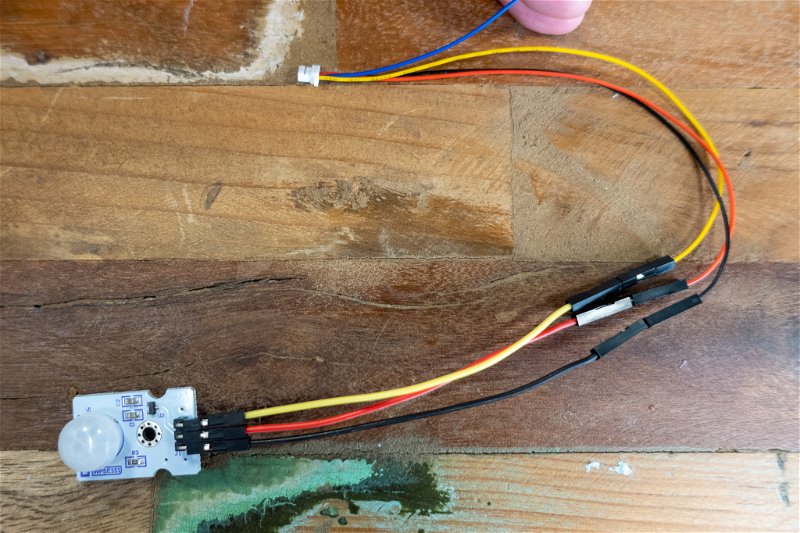 How to wire up the PIR sensor