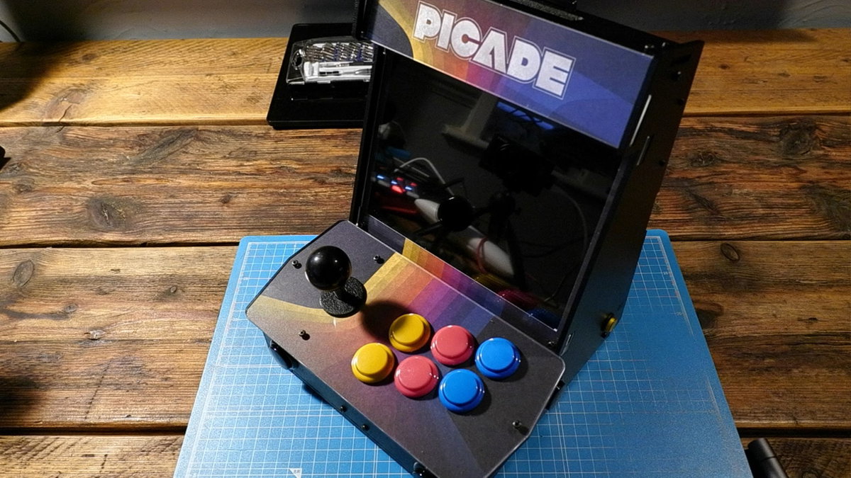Completed Picade with the screen protective film removed