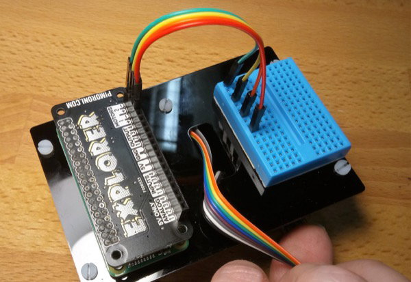Motor wires to breadboard