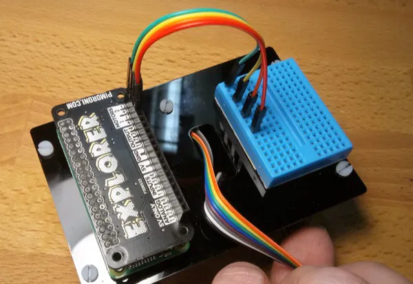 Motor wires to breadboard