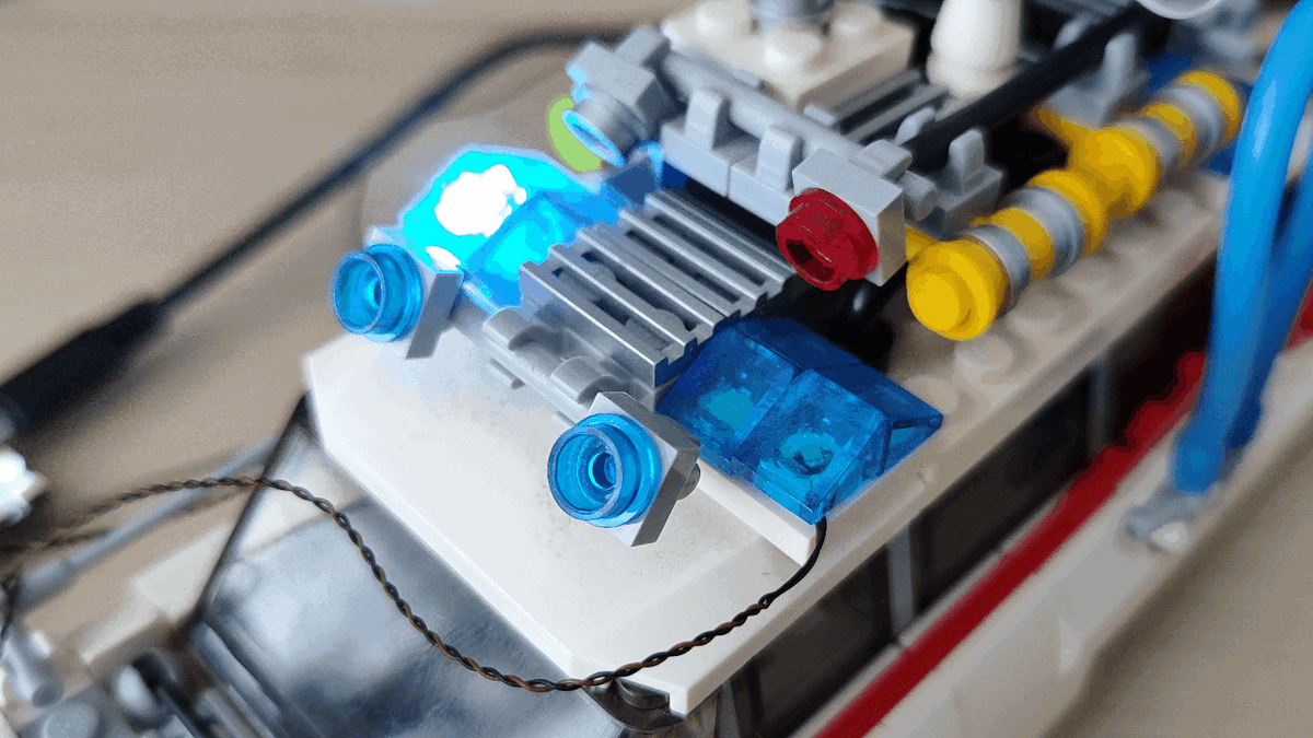 Tiny FX LED dots flashing in an alternating pattern
