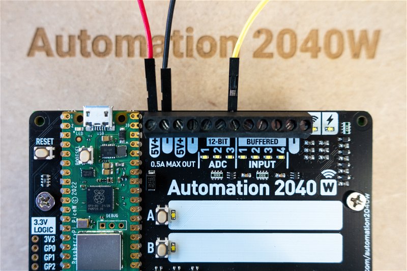 Connecting the wires to Automation 2040 W