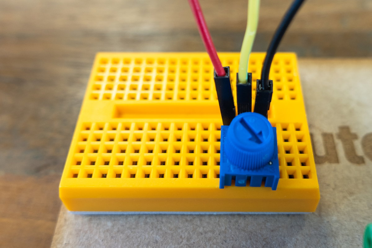 Connecting the potentiometer
