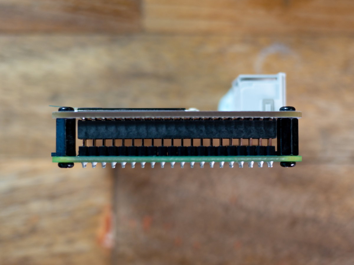 Side on view showing the low profile header